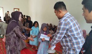 ketua-234-sc-bonar-octo-simangunsong-dan-henry-pakpahan-santuni-anak-yatim-di-medan-dr45