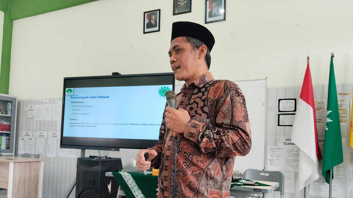 menjaga-komitmen-bermuhammadiyah-dengan-bekerja-ikhlas-dan-berkarya-terbaik